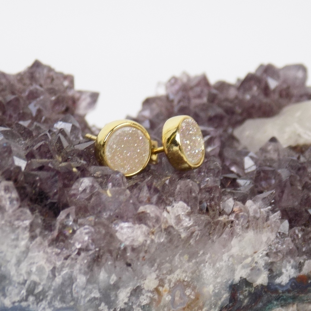 new in pouch! natural raw druzy quartz stud post earrings